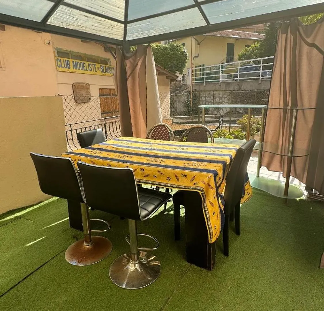 בוסוליי Monaco Central Duplex, 8 Sleeps Bnbrickeys 0*,  צרפת
